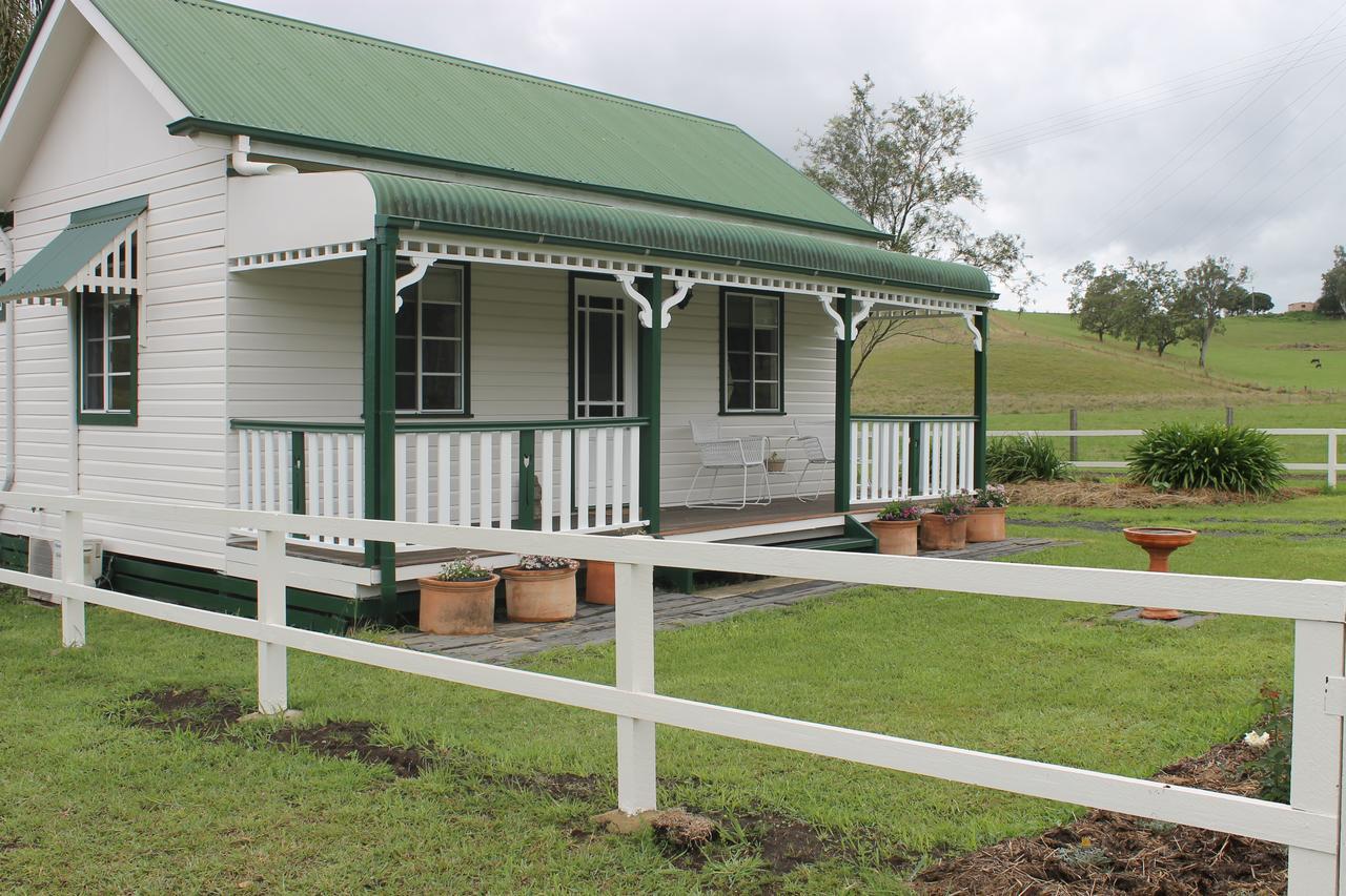 The Dollhouse Cottage Horseshoe Creek Экстерьер фото