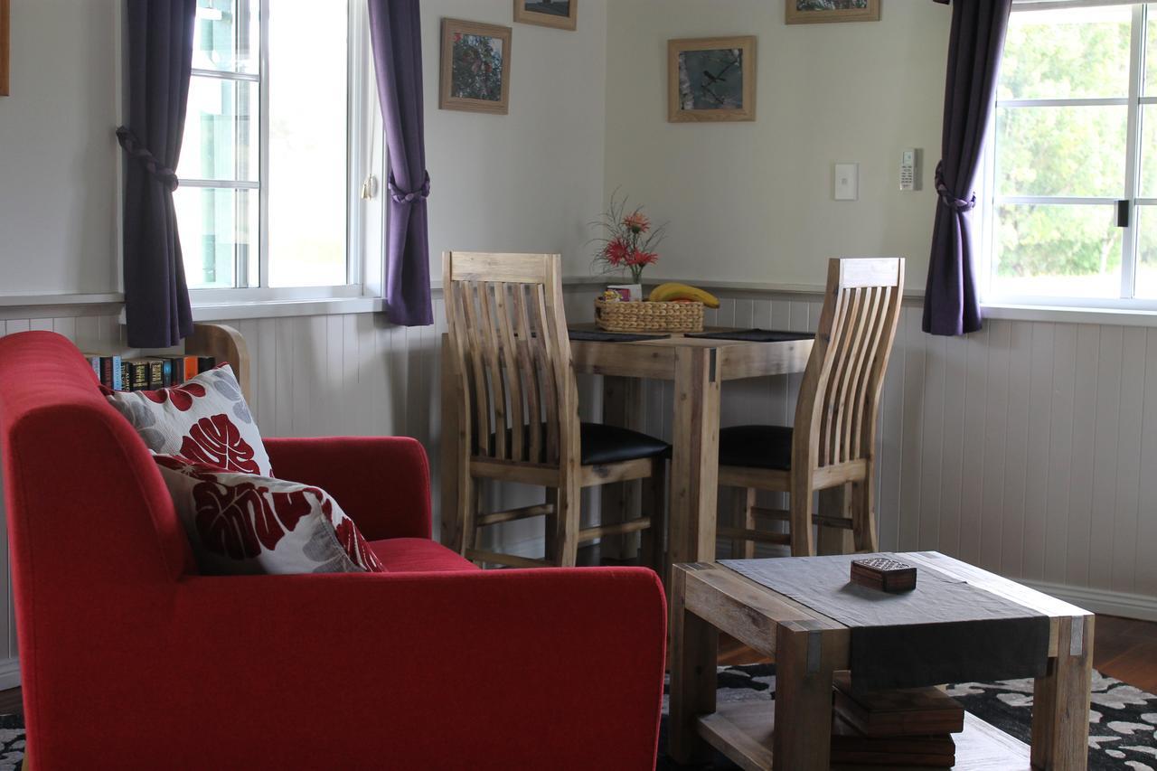 The Dollhouse Cottage Horseshoe Creek Экстерьер фото